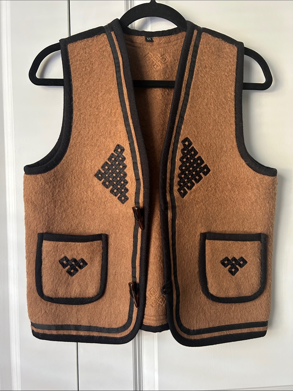 Brand New 100% Wool Mongolian Brown Folk Vest Khantaaz Jinbaori vest